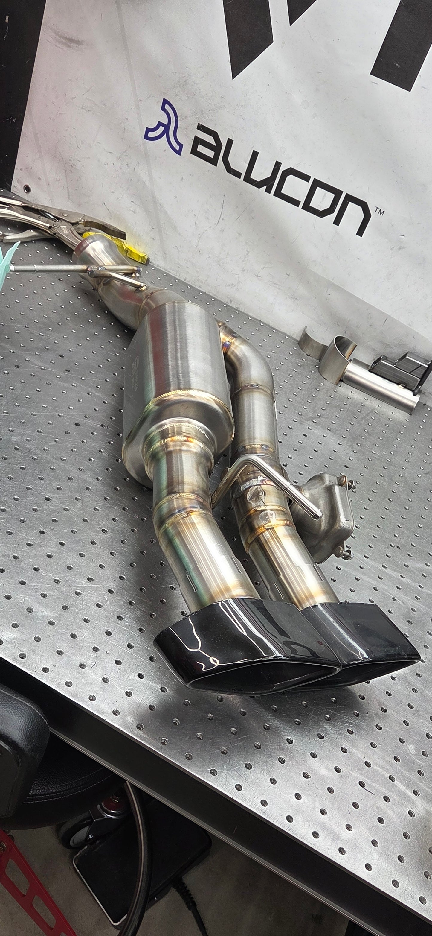 Cadillac CT4-V Blackwing Retro-Slip Axleback Service